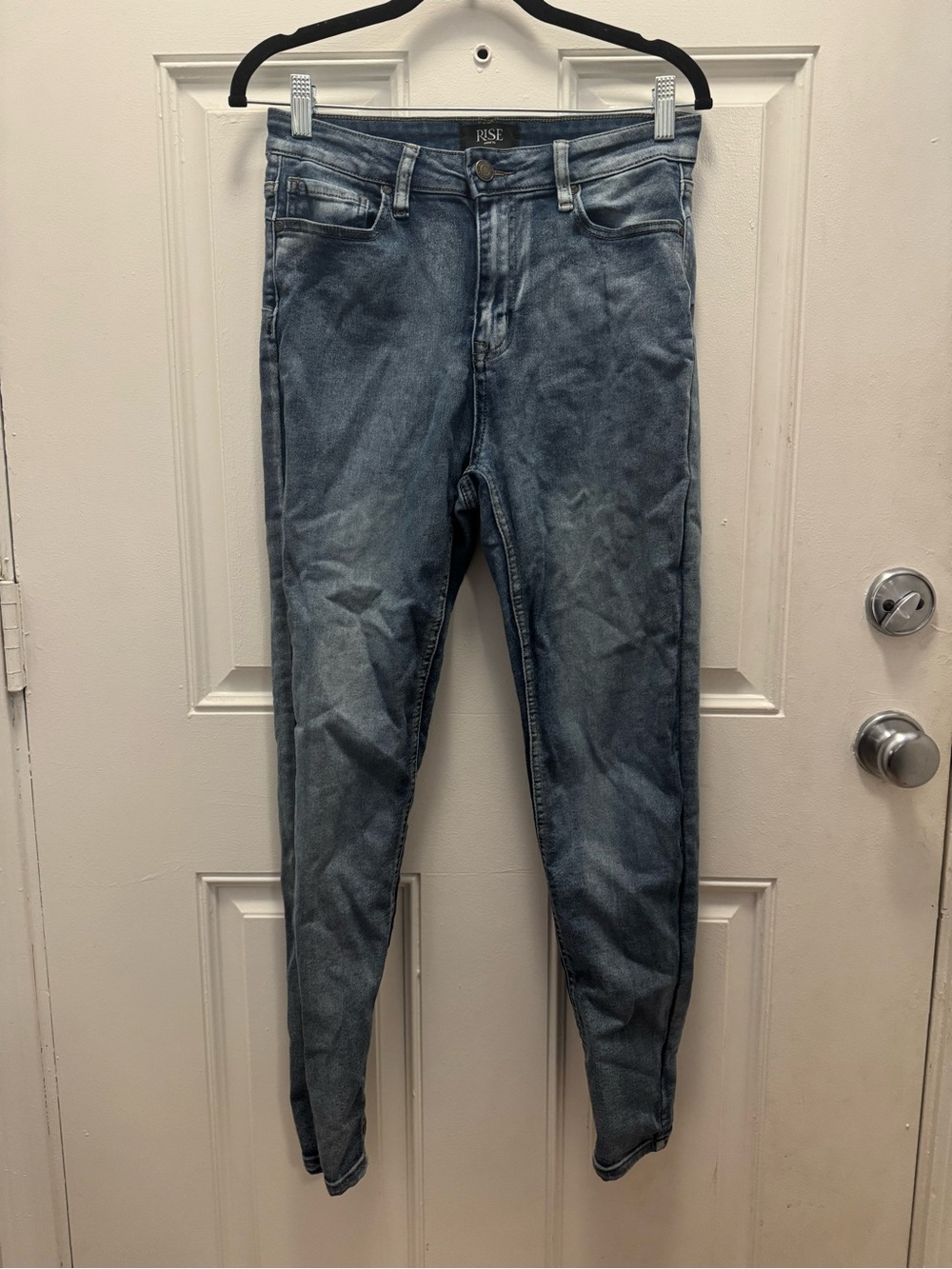 Skinny Jeans in Faded Blue Wash 0440